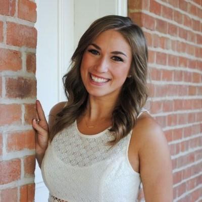 Laura Mighdoll | Director of Marketing at TripActions | Fintech Finance