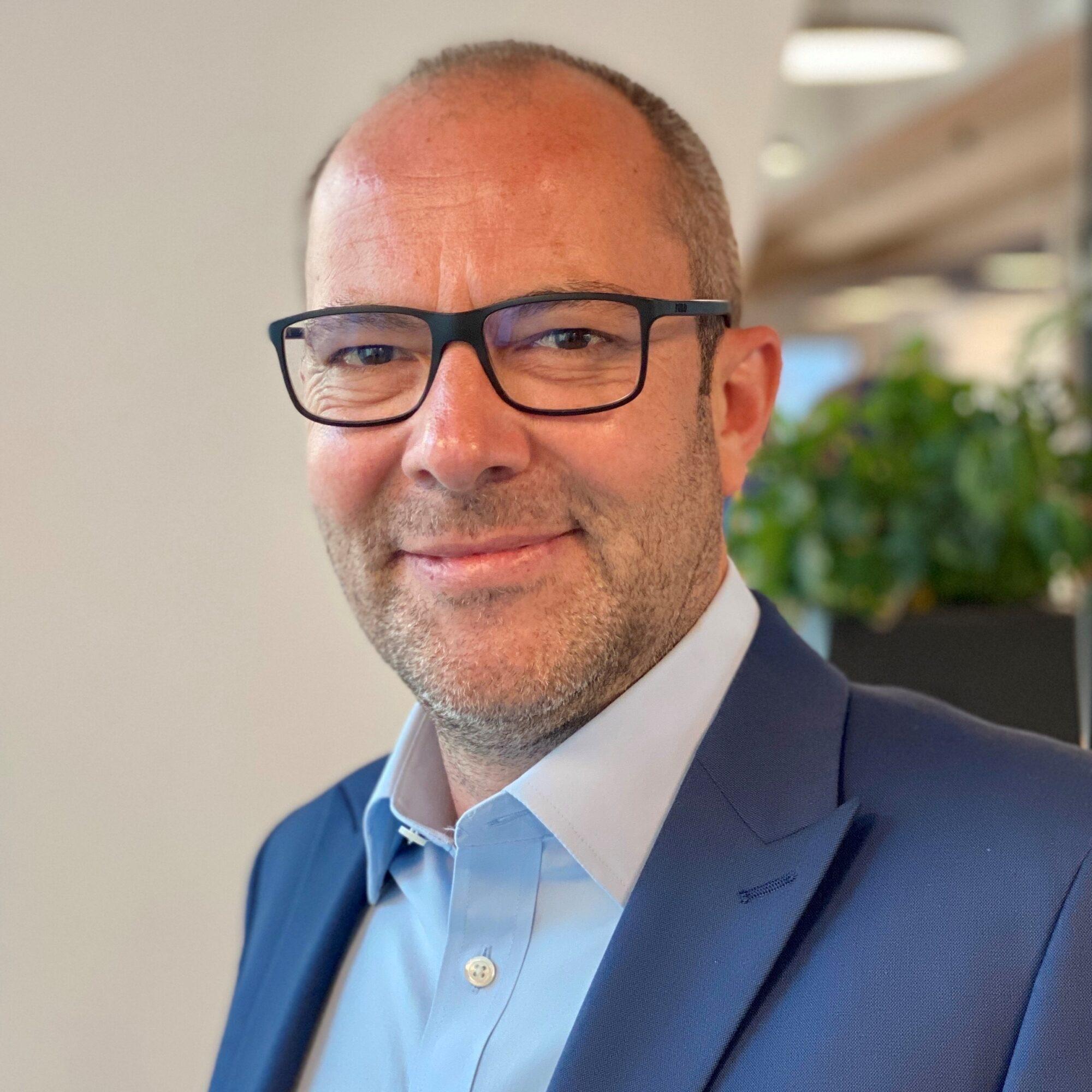 Simon Stanford | Global Chief Revenue Officer at Global Processing Services | Fintech Finance