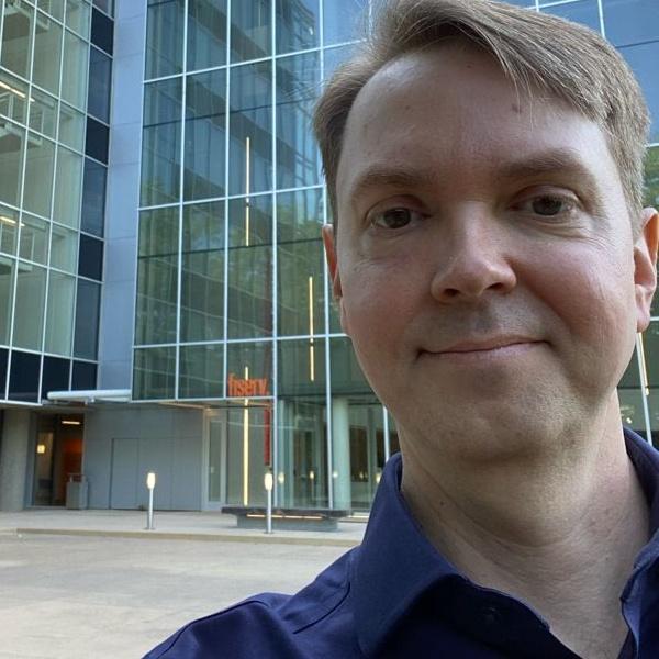 Raymond den Hond | EVP Customer Experience at MX | Fintech Finance