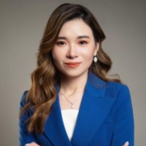 Eveline Dang