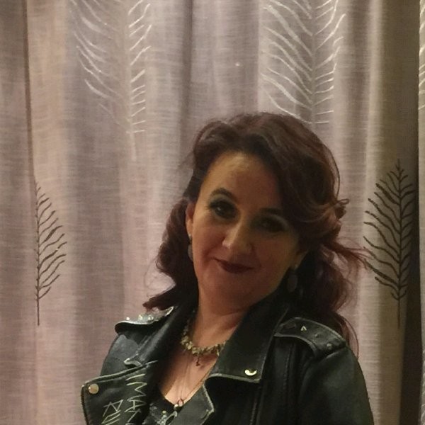 Cristina Mahika-Voiconi