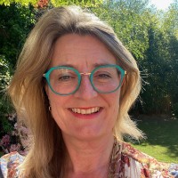 Louise Brett