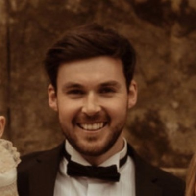 Aaron Peake
